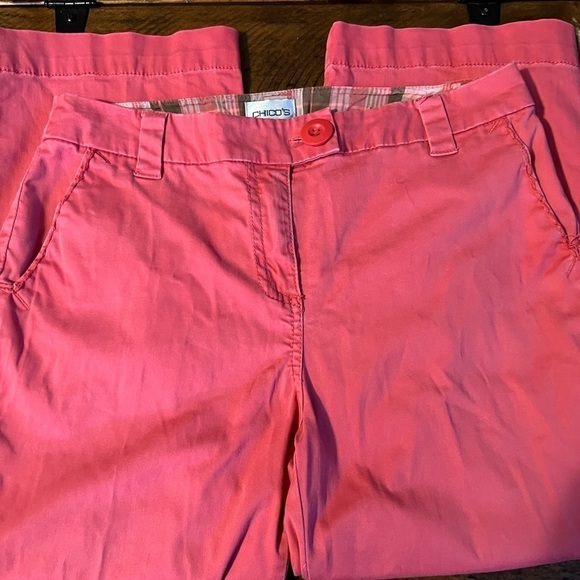 CHICO'S size 0.5 or a size 6 pink Capri pants - Picture 1 of 2